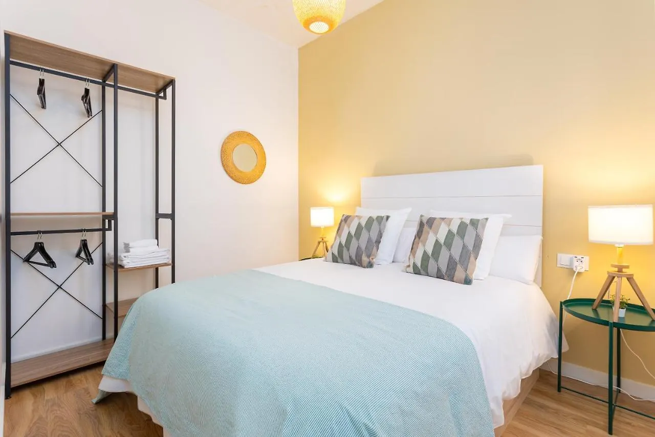 Pleasant Apartment In Malaga Center 2º