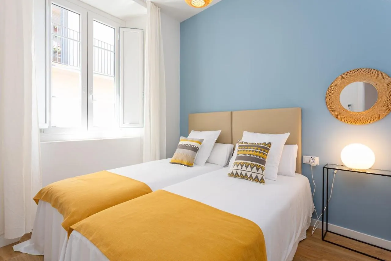 Pleasant Apartment In Malaga Center 2º